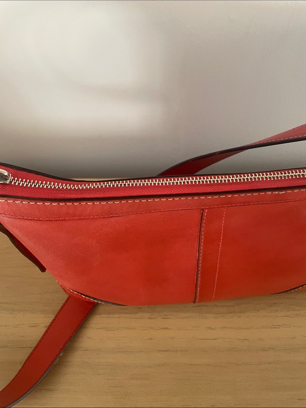 Coach EastWest Z14700 Leather Bag - Picture 3 of 12